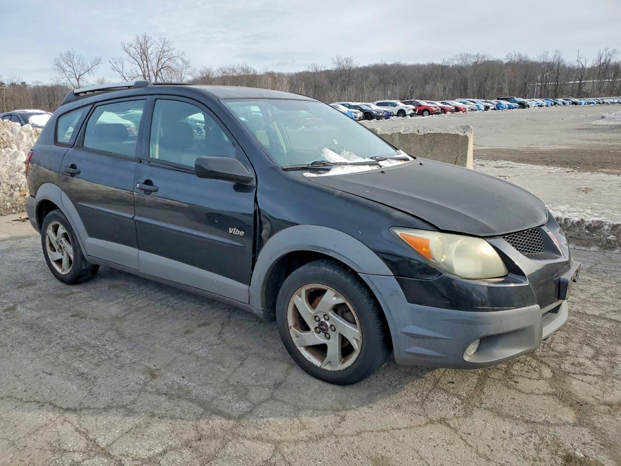 2003 Pontiac Vibe - Image 4