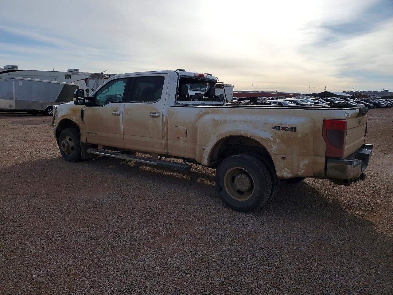 2022 Ford F350 Super Duty - Фото 2