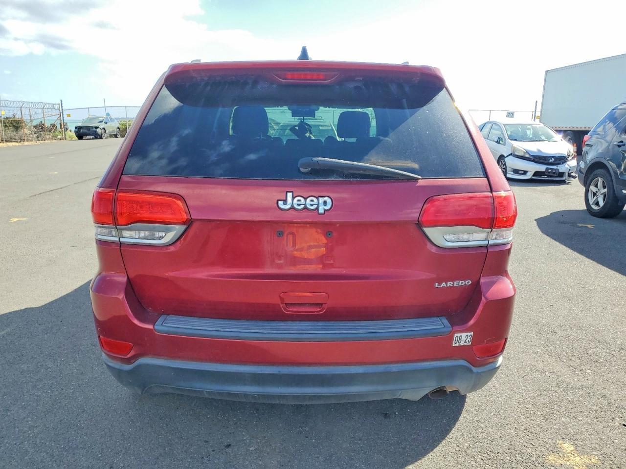 2015 Jeep Grand Cherokee Laredo - Image 6