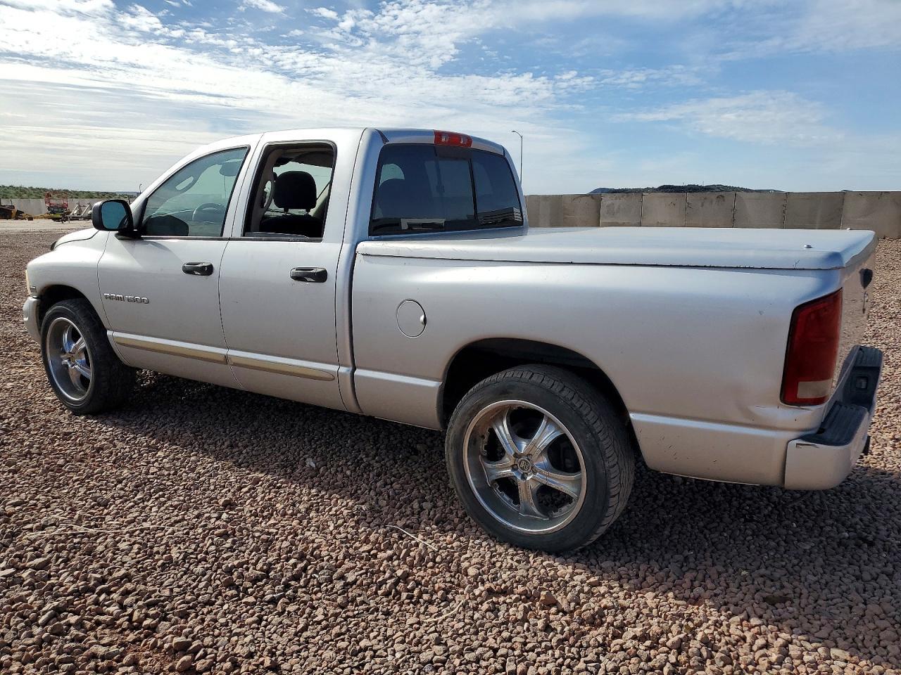 2005 Dodge Ram 1500 St - Фото 2