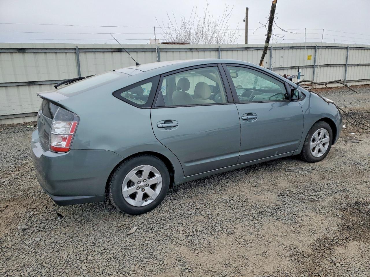 2004 Toyota Prius - Image 3