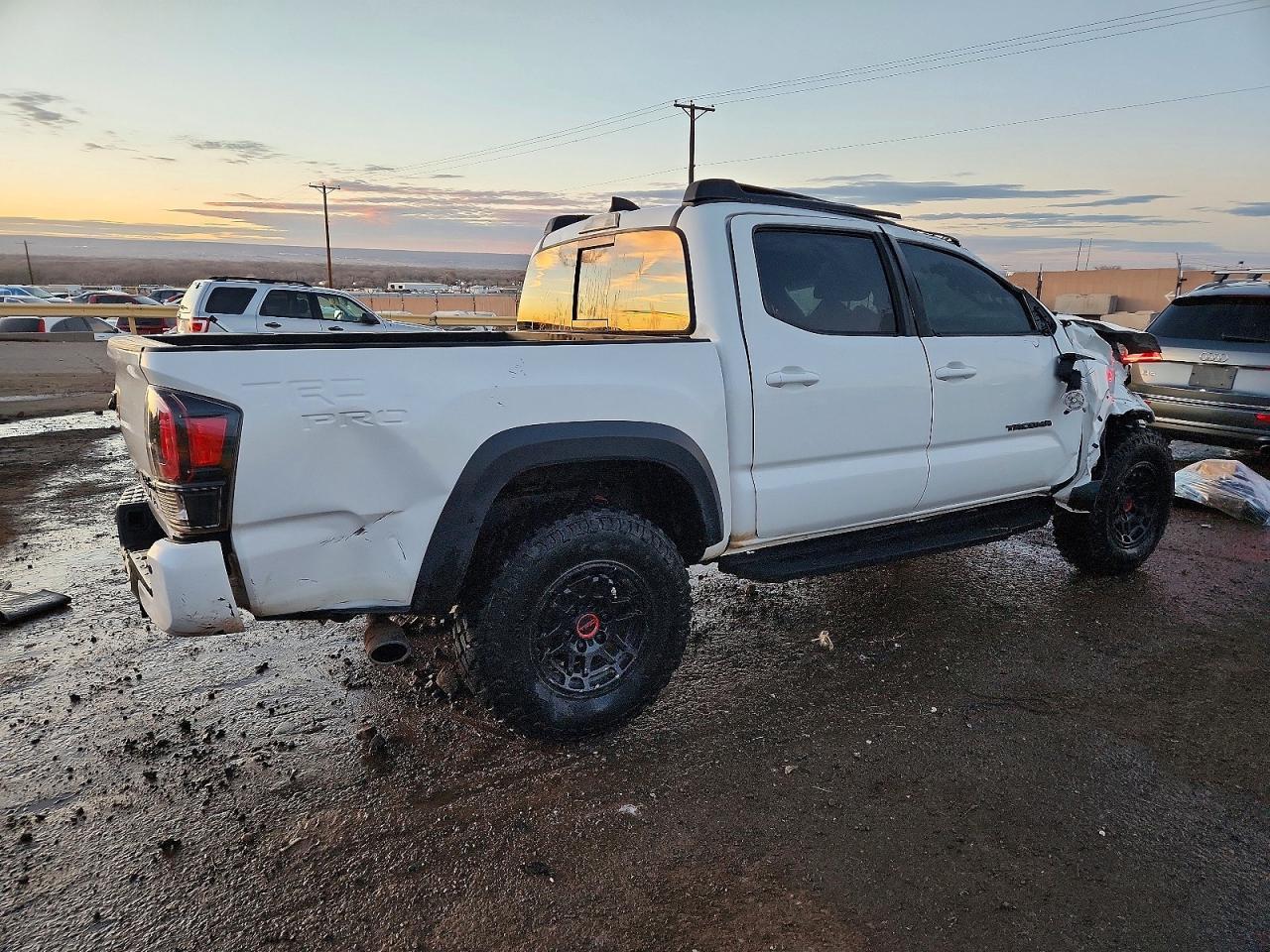 2022 Toyota Tacoma Double Cab - Фото 3