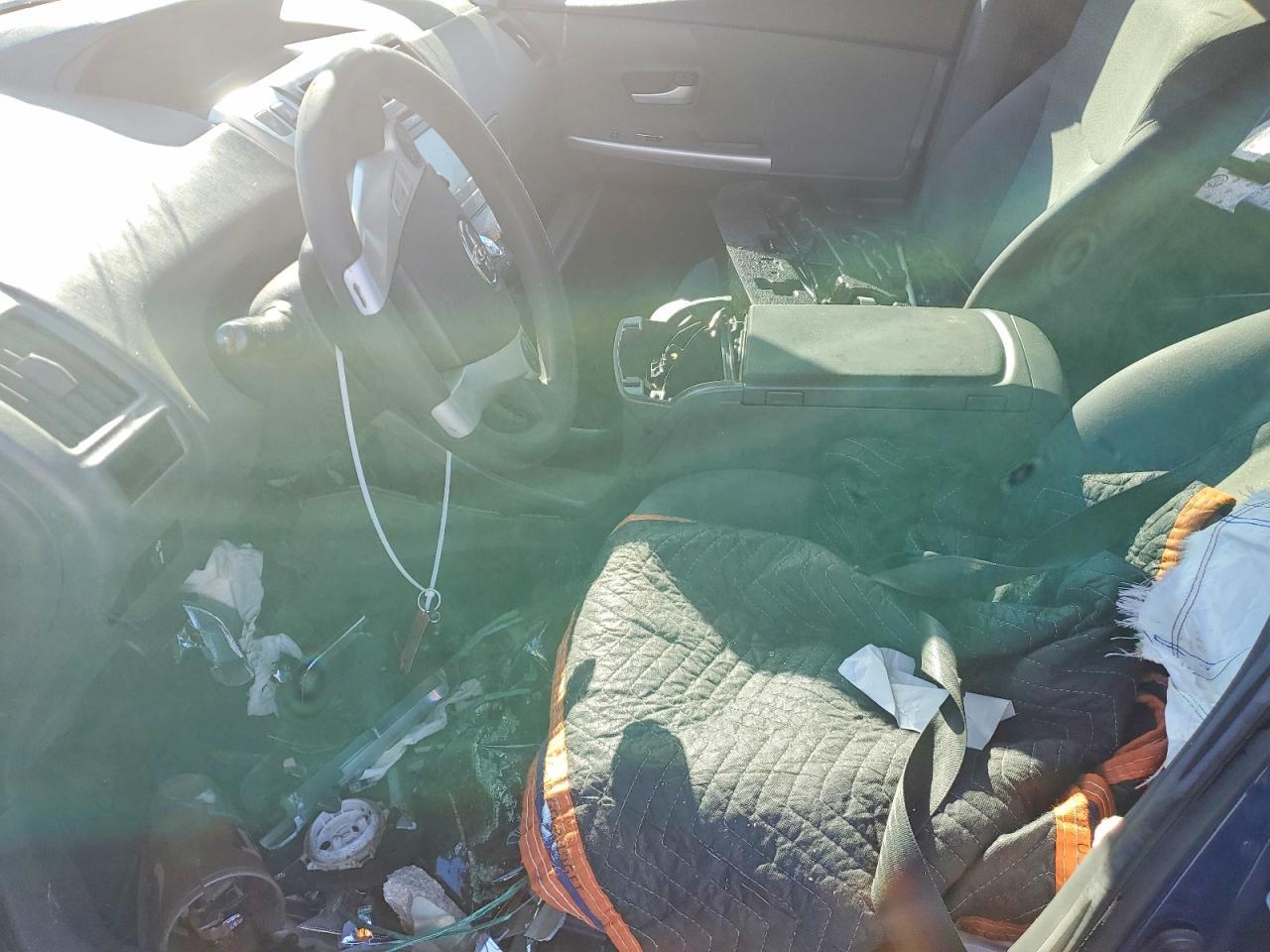 2014 Toyota Prius V - Image 7