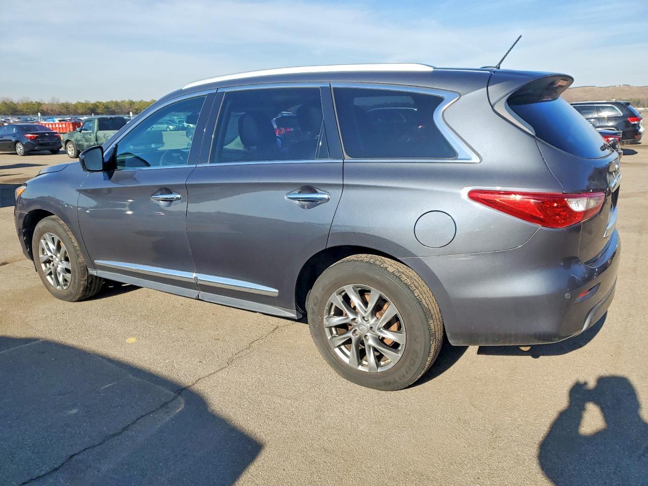 2013 Infiniti Jx35 - Image 2