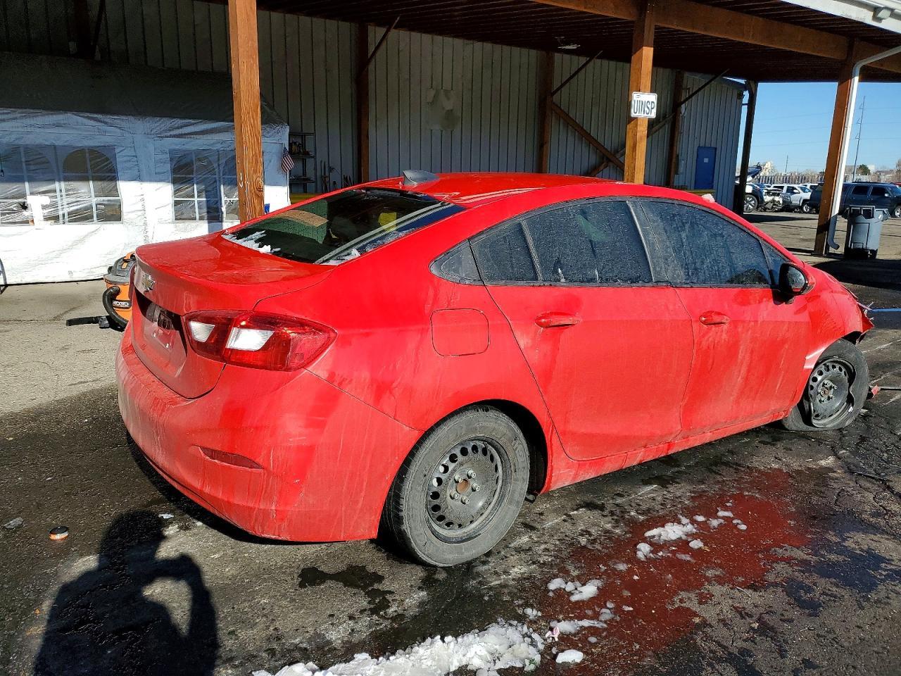 2017 Chevrolet Cruze Ls - Фото 3