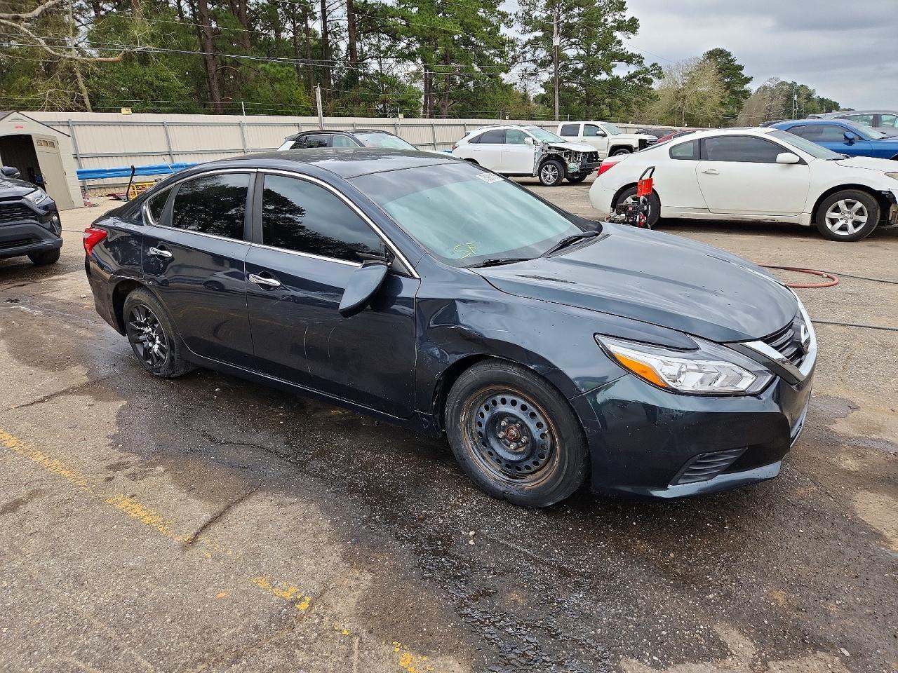 2016 Nissan Altima 2.5 - Фото 4