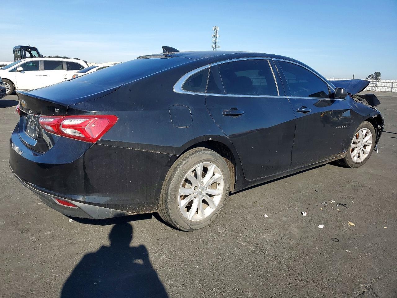 2020 Chevrolet Malibu Lt - Image 3