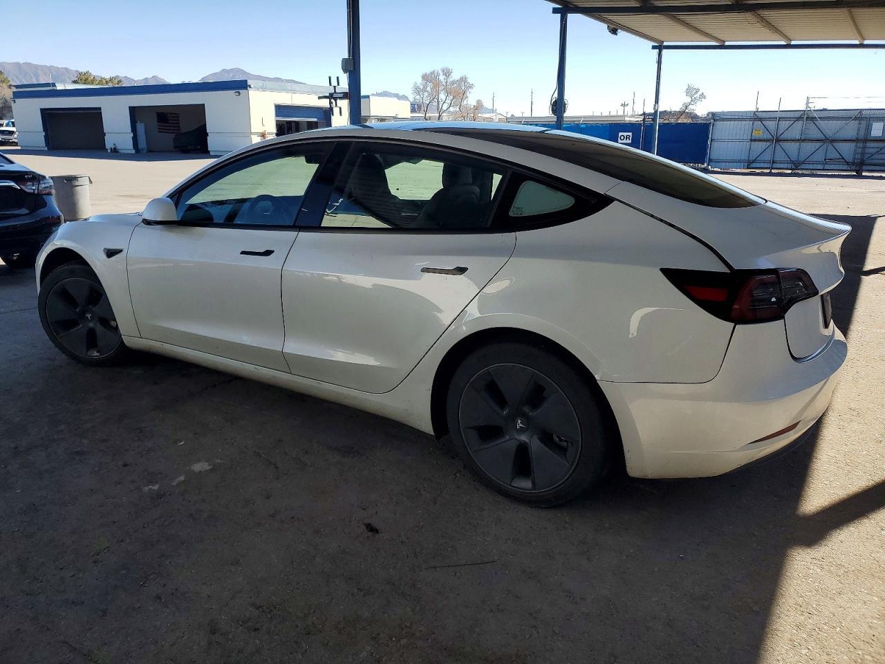 2023 Tesla Model 3 - Image 3