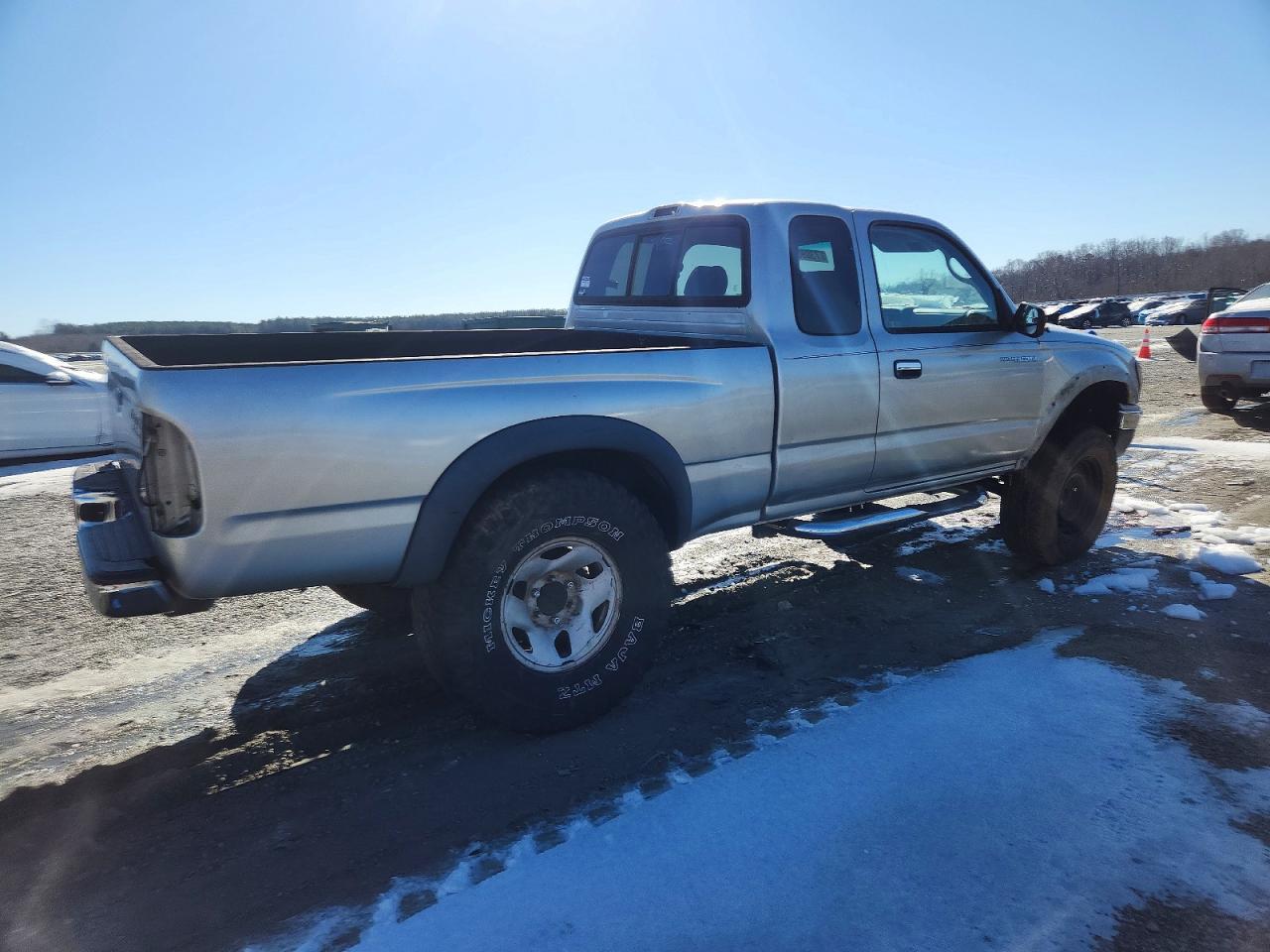 2002 Toyota Tacoma Xtracab Prerunner - Image 3