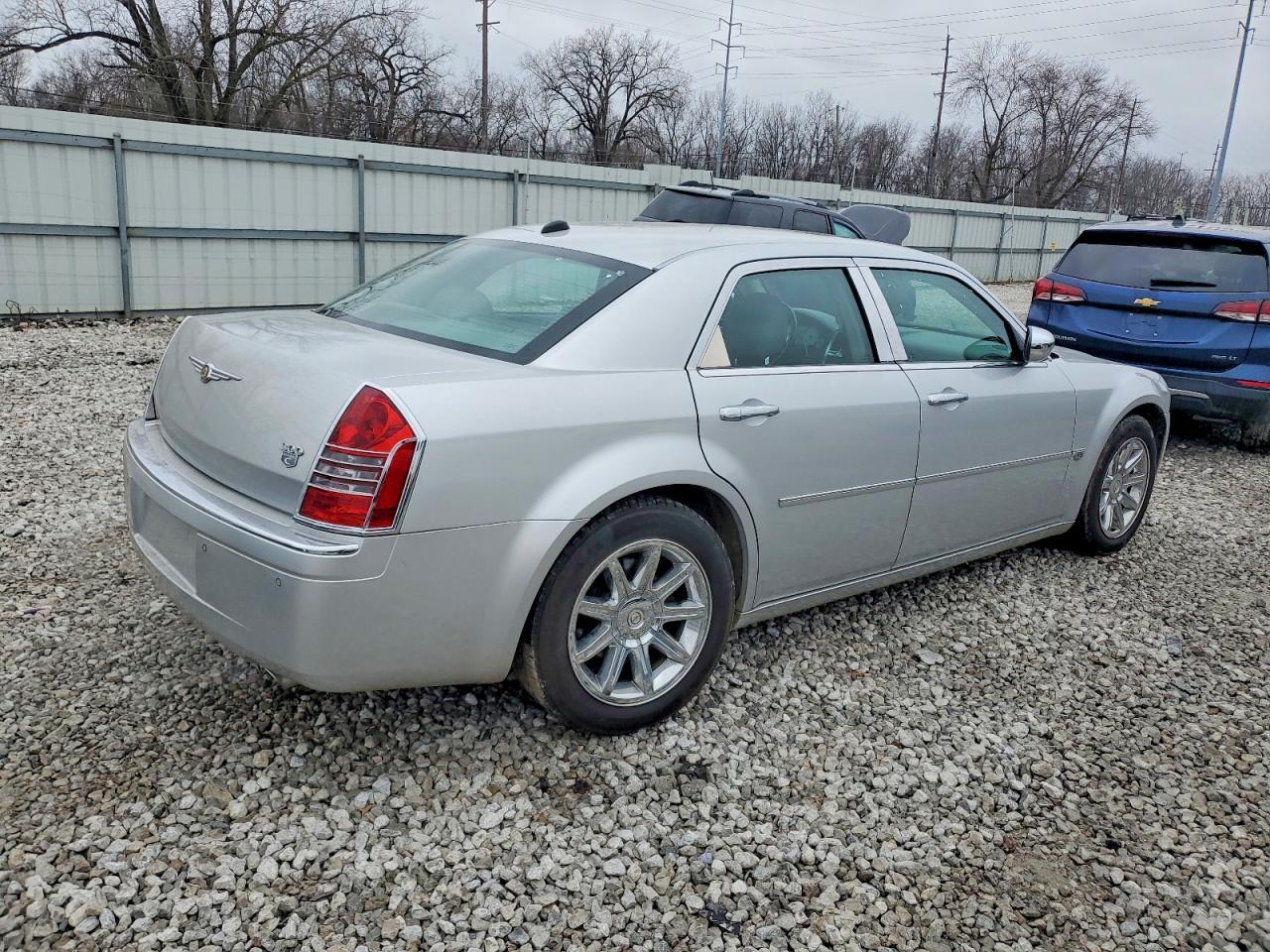 2005 Chrysler 300C - Фото 3