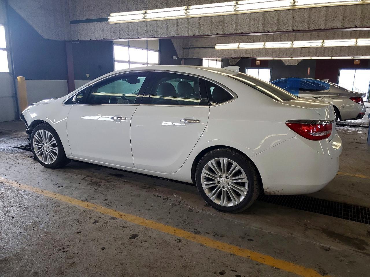 2015 Buick Verano - Фото 2