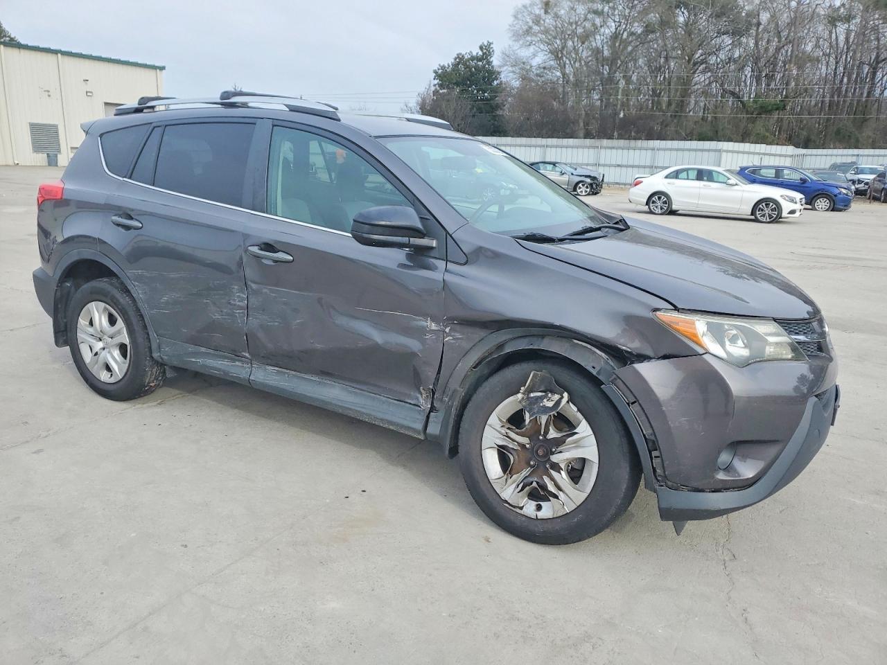 2013 Toyota Rav4 Le - Image 4