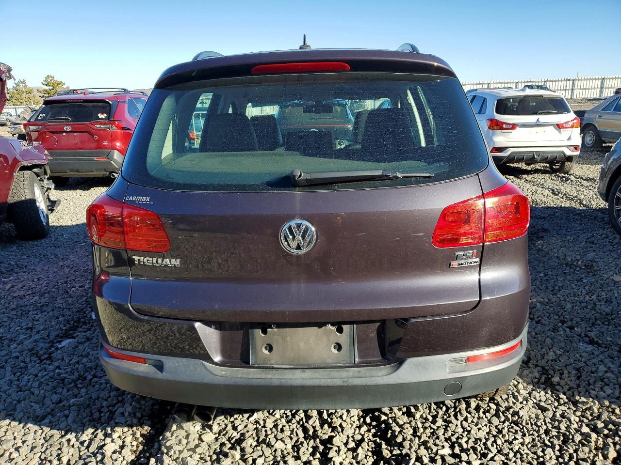 2016 Volkswagen Tiguan S - Фото 6