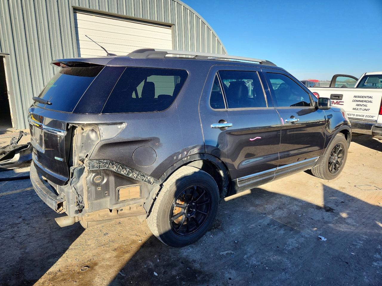 2015 Ford Explorer Xlt - Image 3
