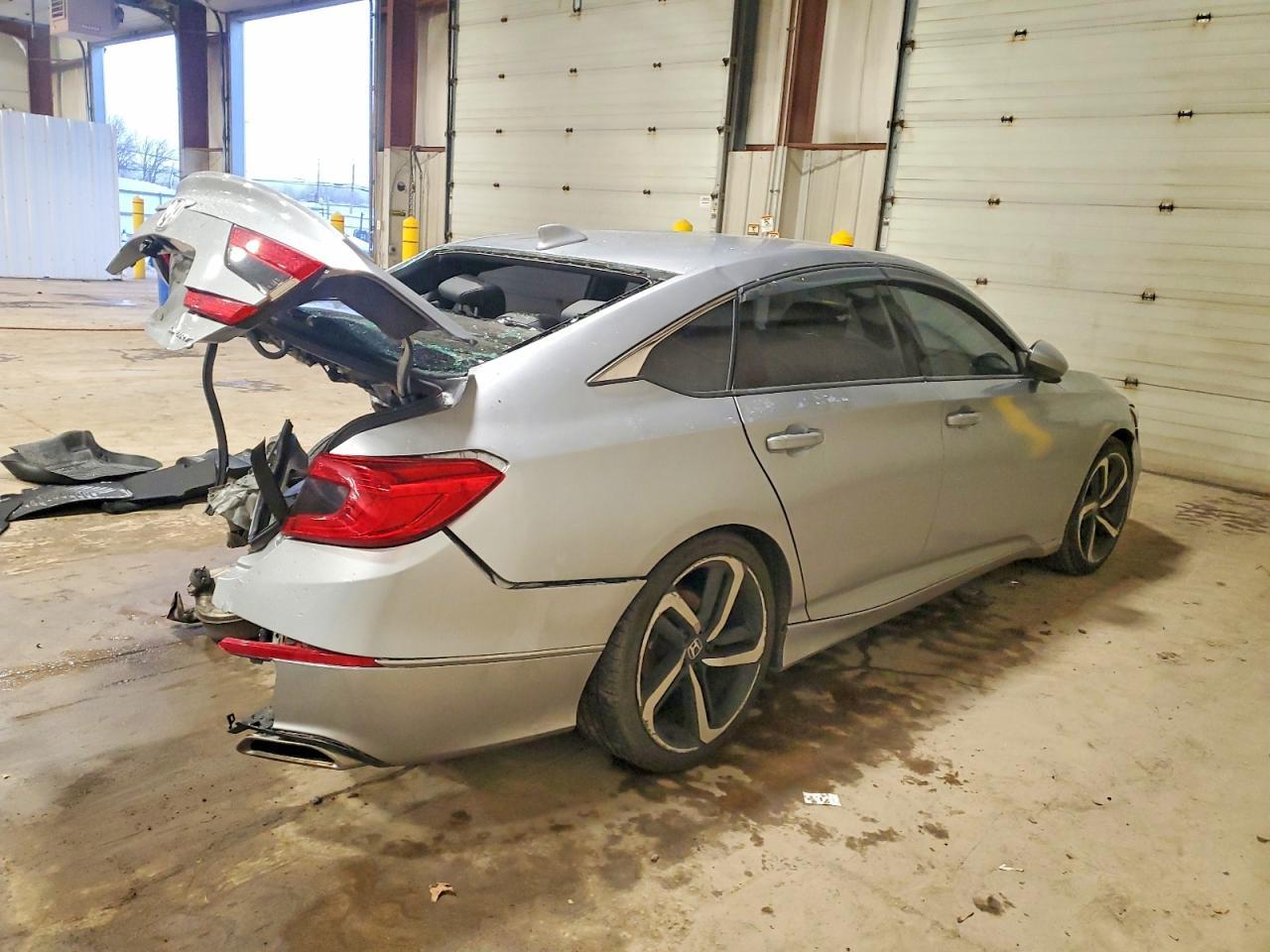 2018 Honda Accord Sport - Фото 3