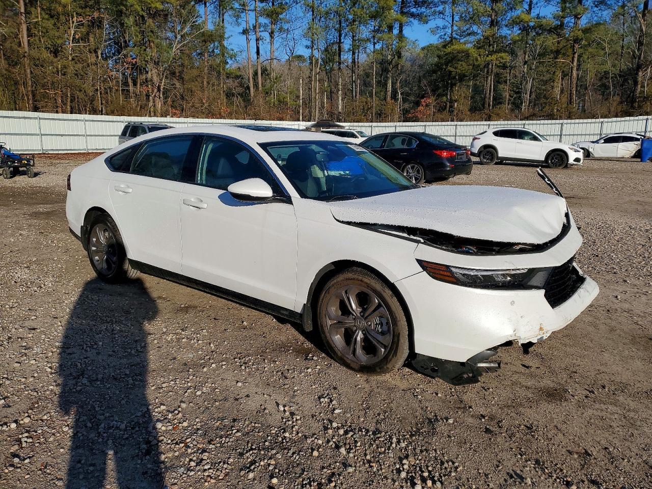 2025 Honda Accord Hybrid Exl - Image 4