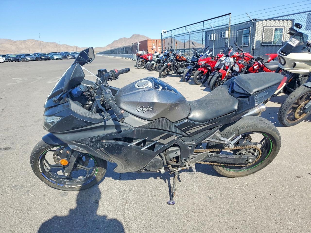 2015 Kawasaki Ex300 A - Image 3