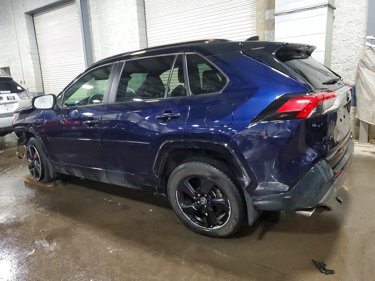 2020 Toyota Rav4 Xse - Фото 2