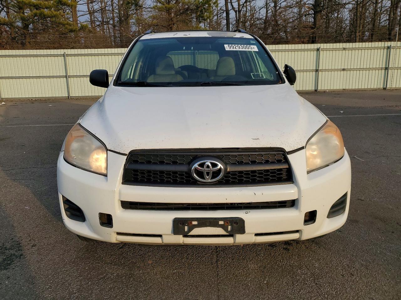 2011 Toyota Rav4 - Image 5