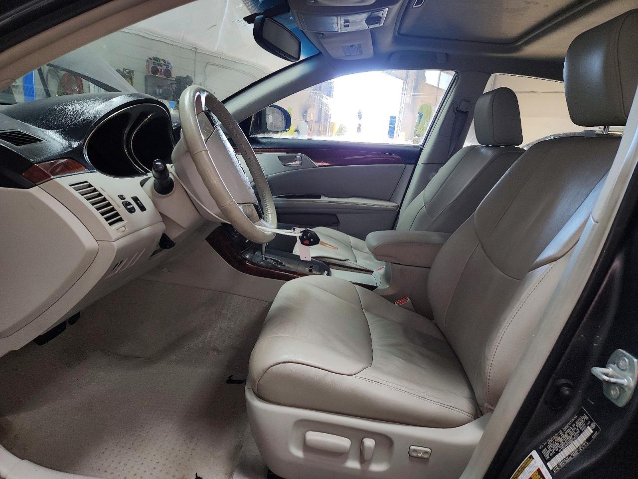 2011 Toyota Avalon Base - Image 7