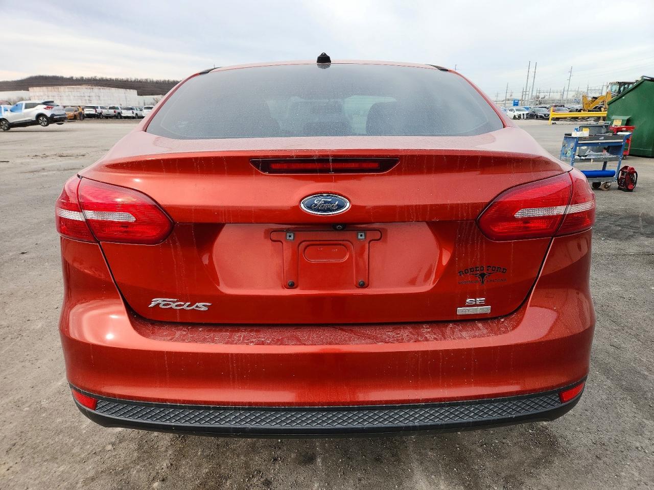 2018 Ford Focus Se - Image 6