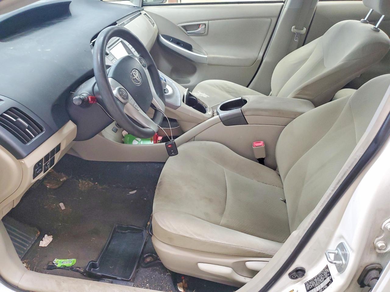 2012 Toyota Prius - Фото 7