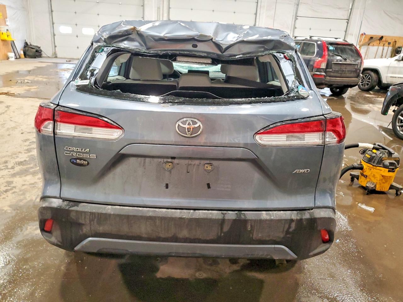 2024 Toyota Corolla Cross L - Image 6