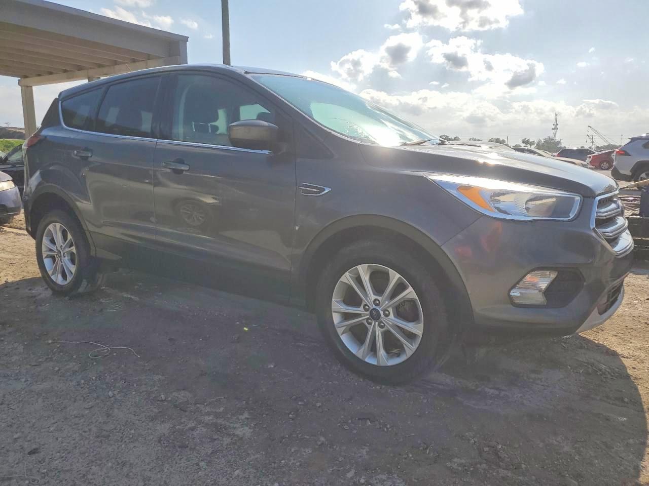 2017 Ford Escape Se - Image 4