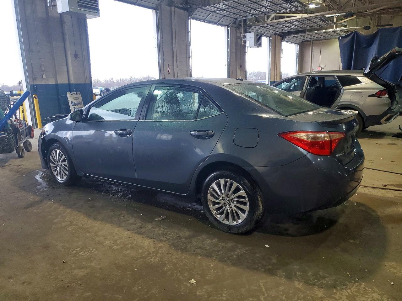 2017 Toyota Corolla Le Eco - Image 2