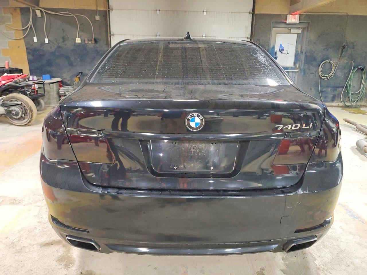 2011 BMW 740 Li - Фото 6