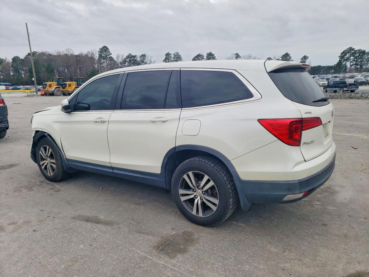 2017 Honda Pilot Exl - Image 2