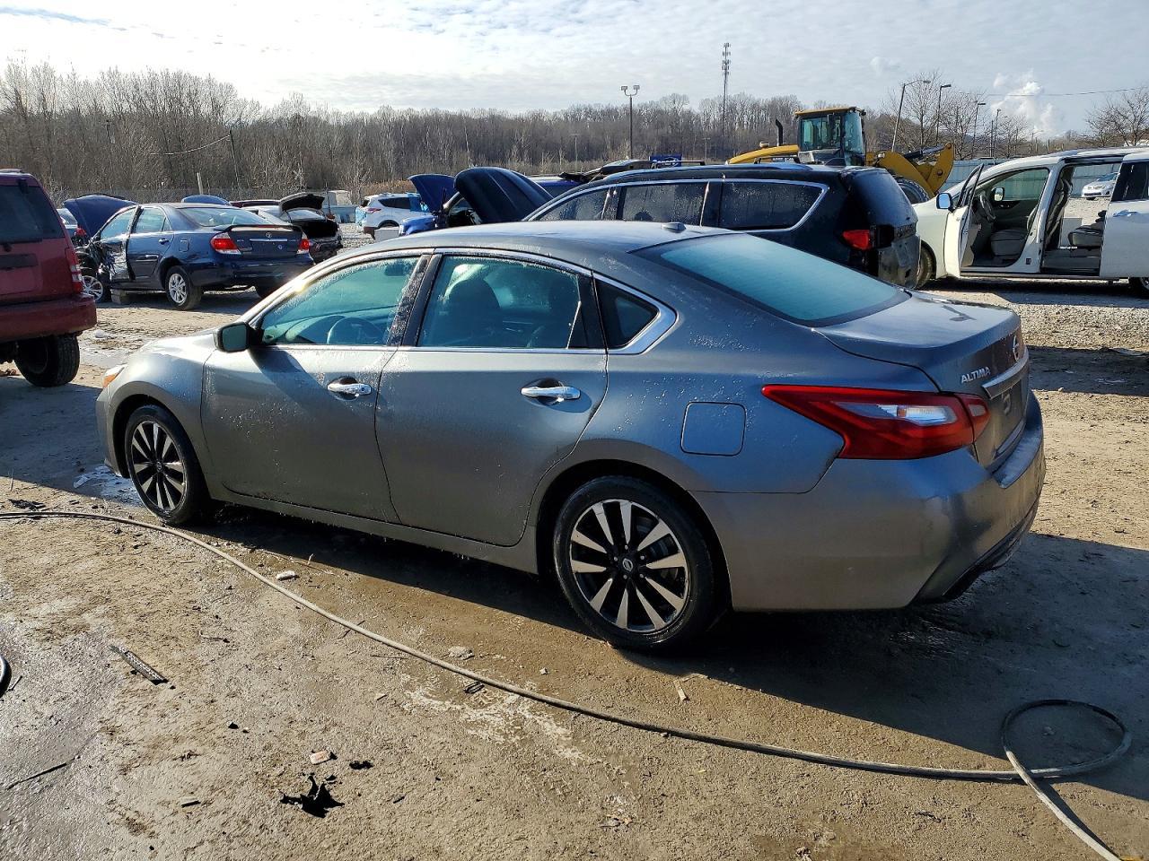 2018 Nissan Altima 2.5 Sv - Фото 2