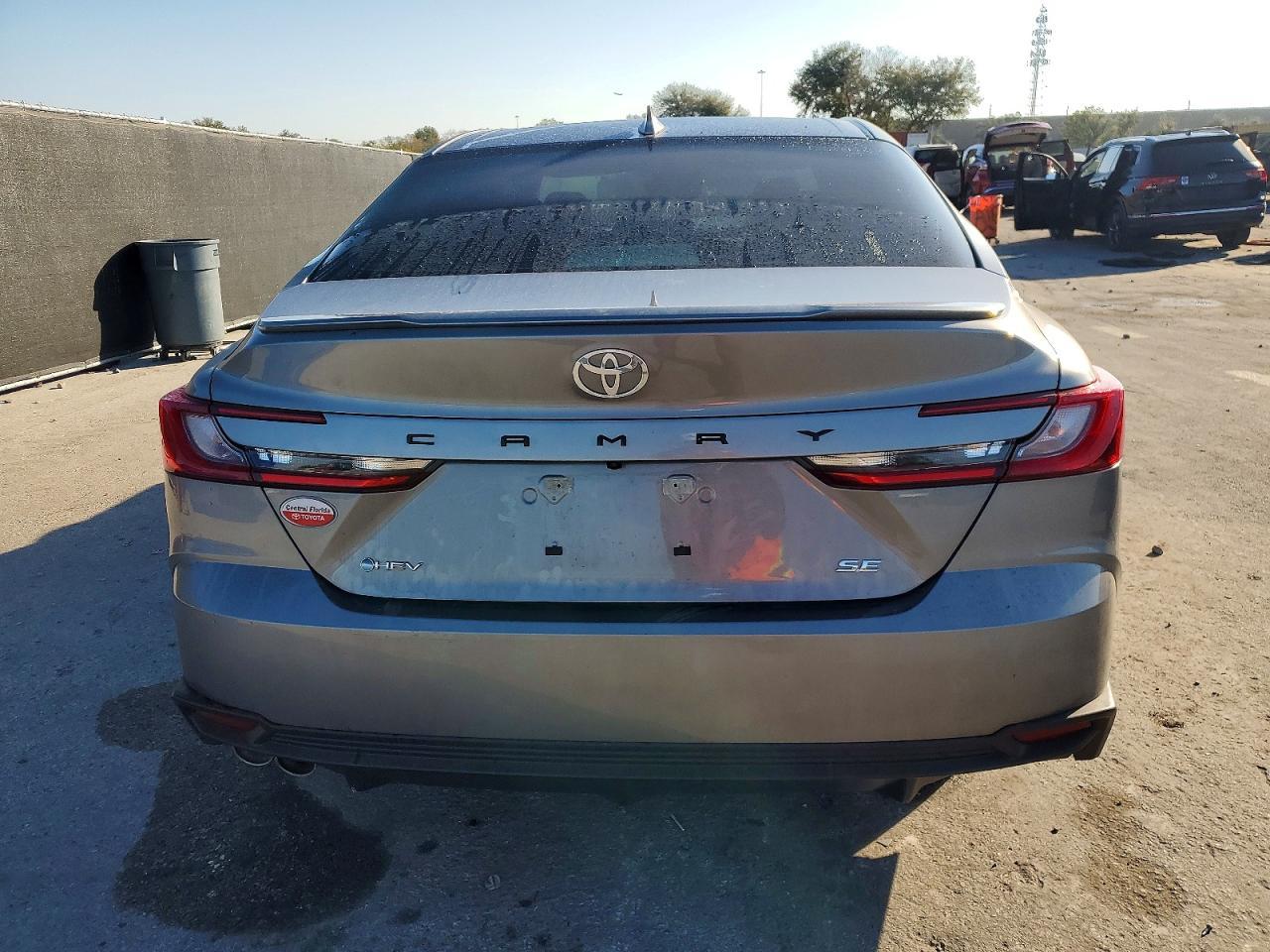 2026 Toyota Camry Se - Фото 6