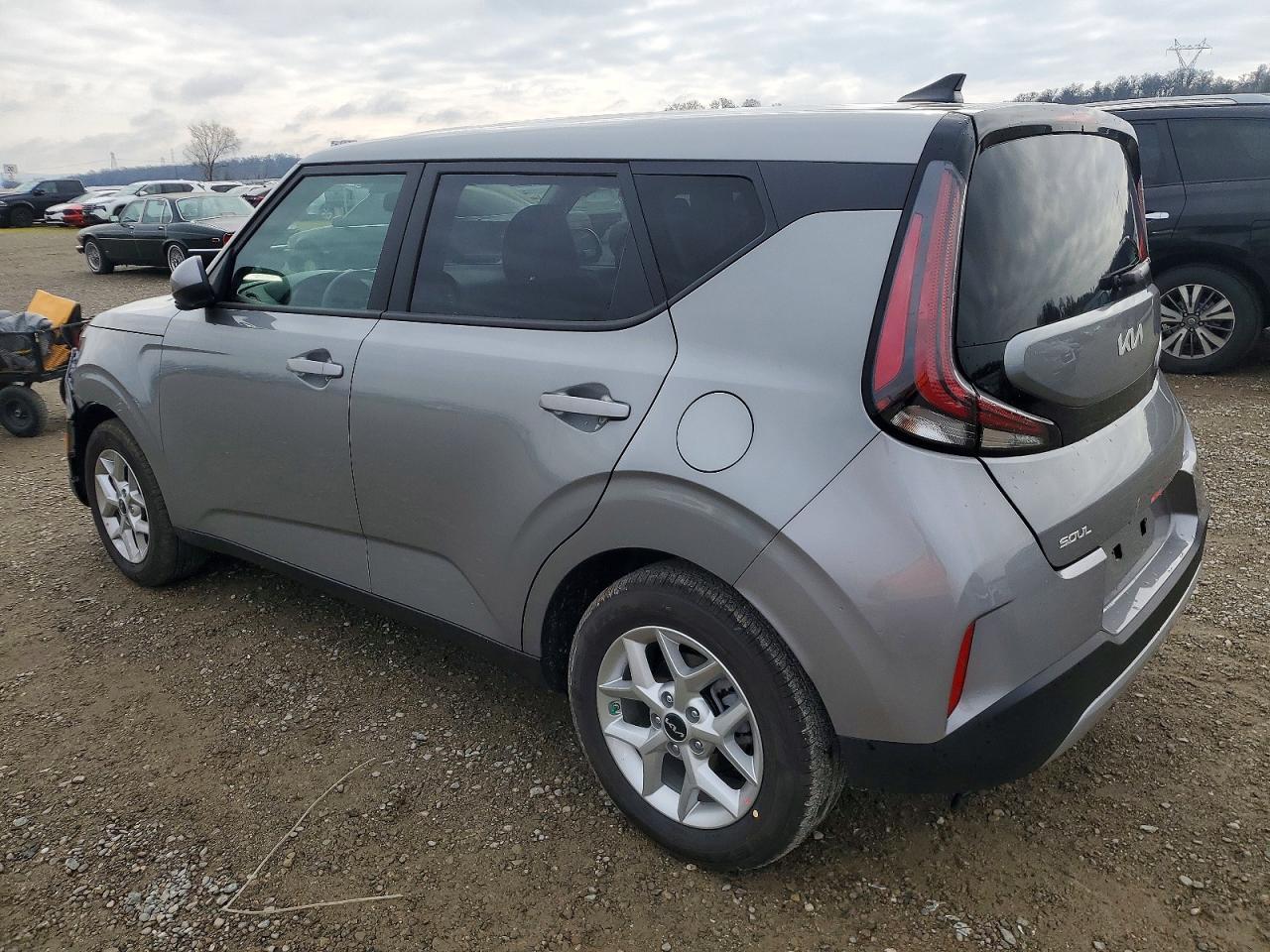 2025 Kia Soul Lx - Image 2