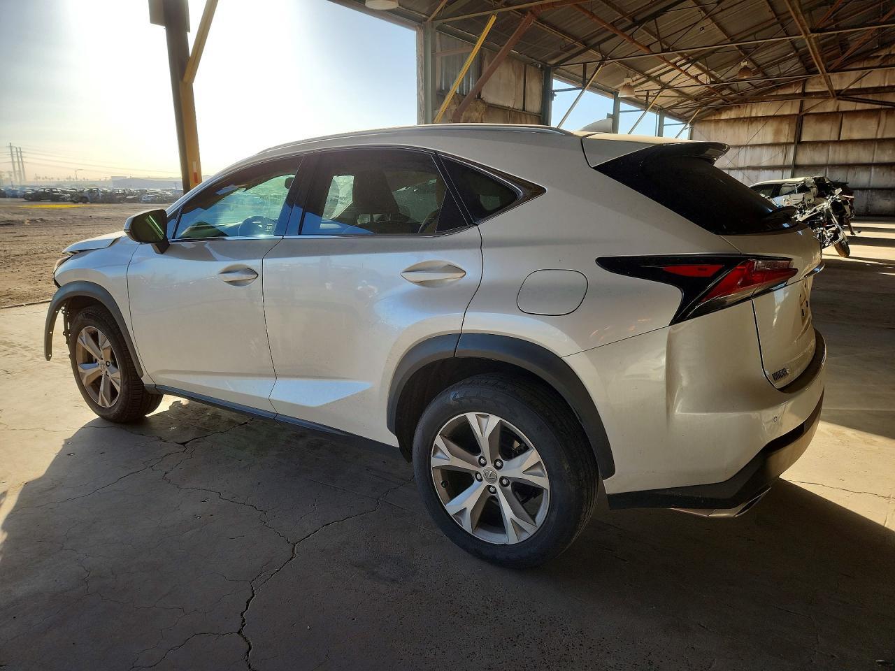 2017 Lexus Nx 200T Base - Фото 2