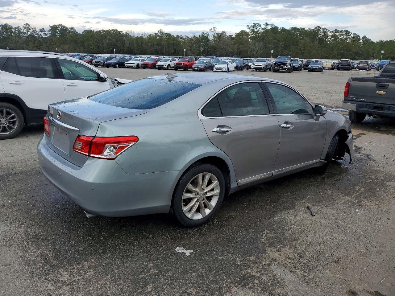 2010 Lexus Es 350 - Image 3