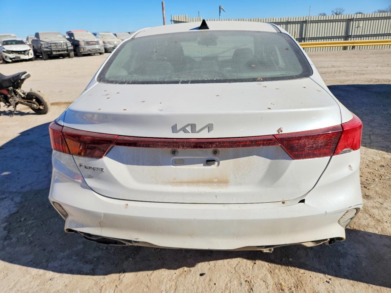2022 Kia Forte Fe - Фото 6