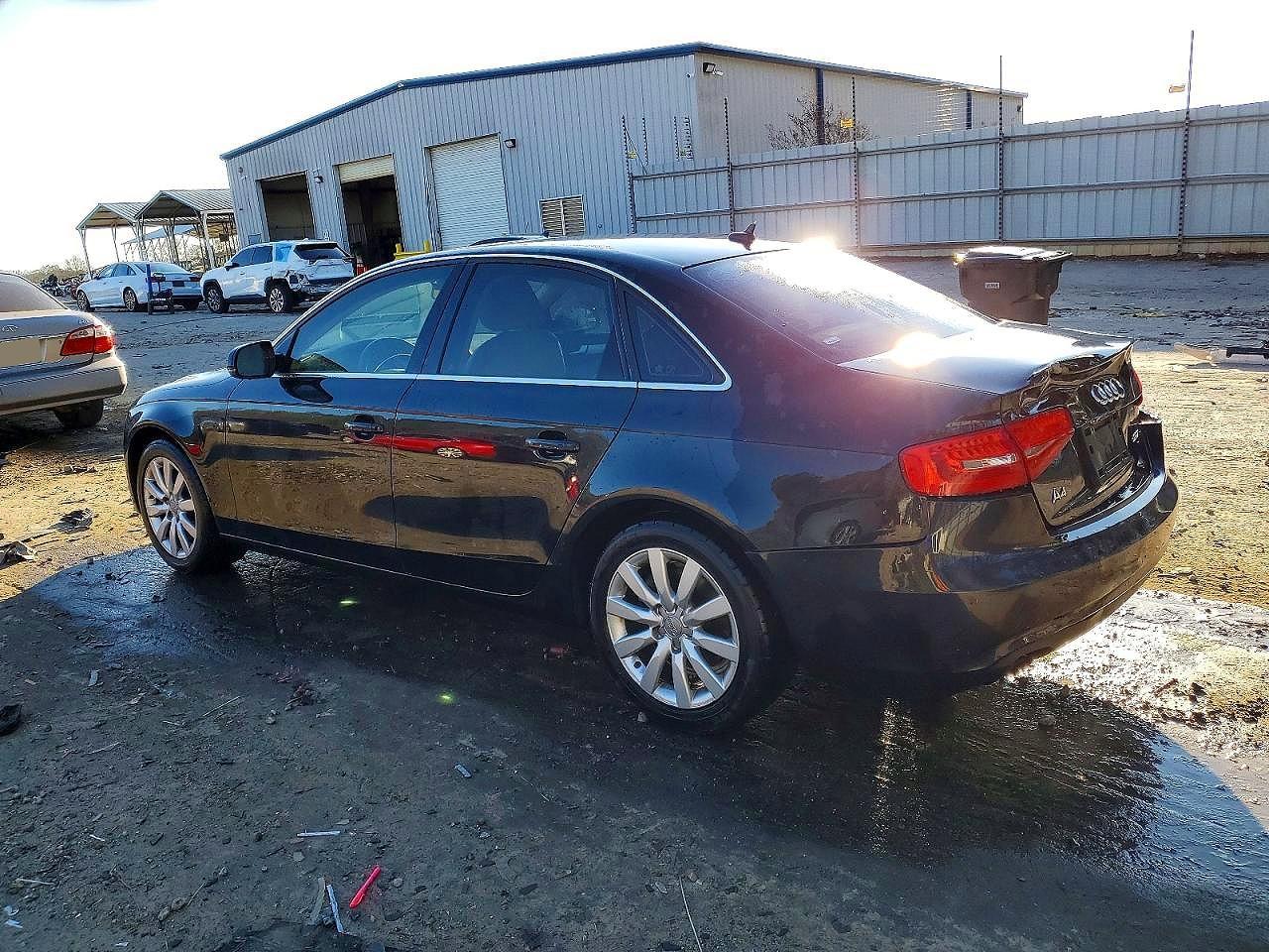 2013 Audi A4 Premium - Фото 2