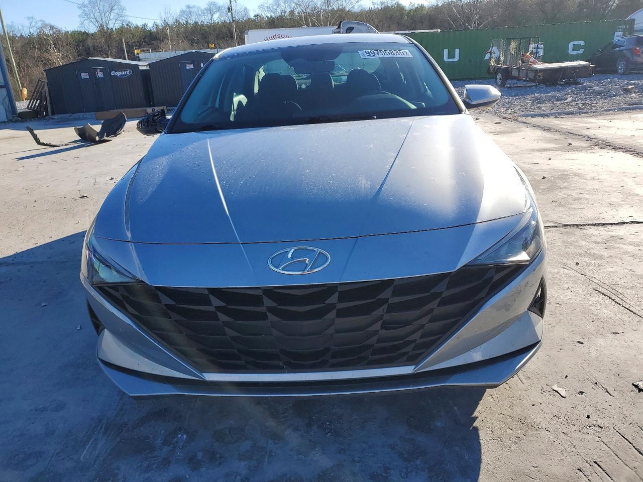 2023 Hyundai Elantra Se - Фото 5