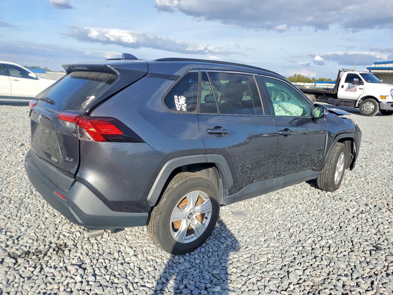 2021 Toyota Rav4 Xle - Фото 3