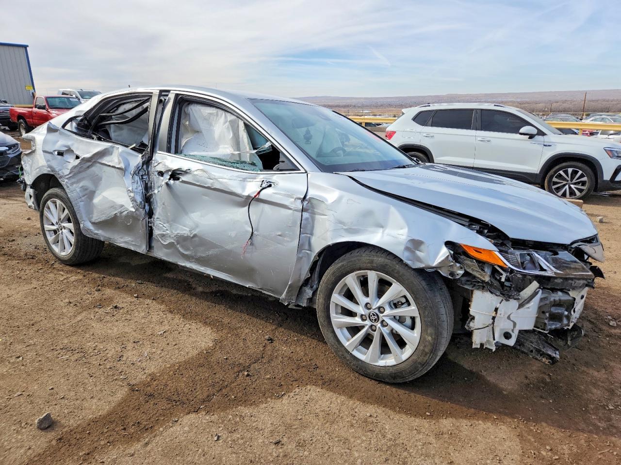 2024 Toyota Camry Le - Фото 4