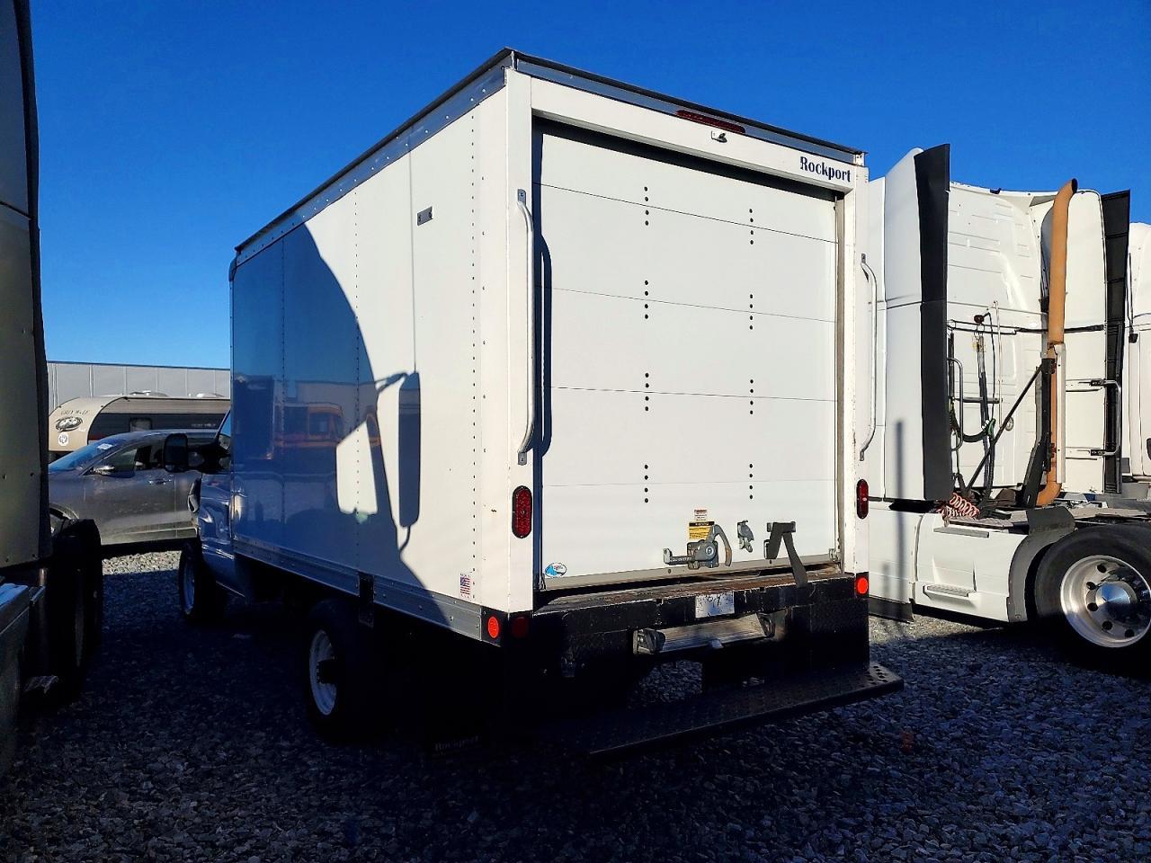 2023 Ford Econoline E-350 Box Truck ** Run & Drive * Prior Fleet ** - Фото 2