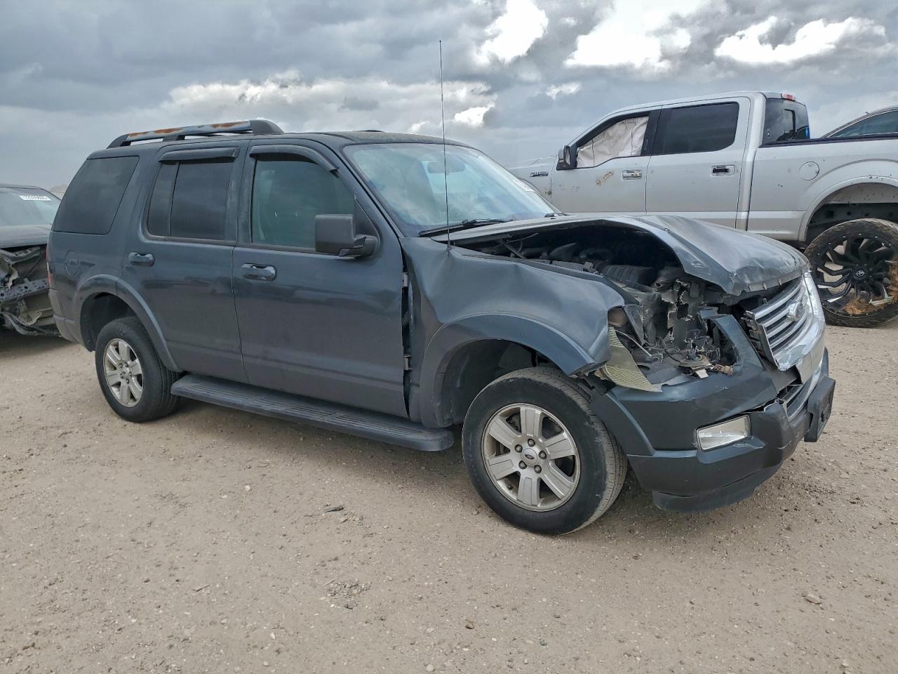 2009 Ford Explorer Xlt - Фото 4