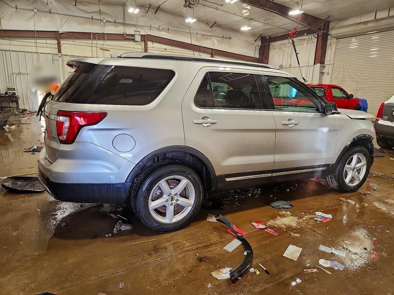 2017 Ford Explorer Xlt - Фото 3