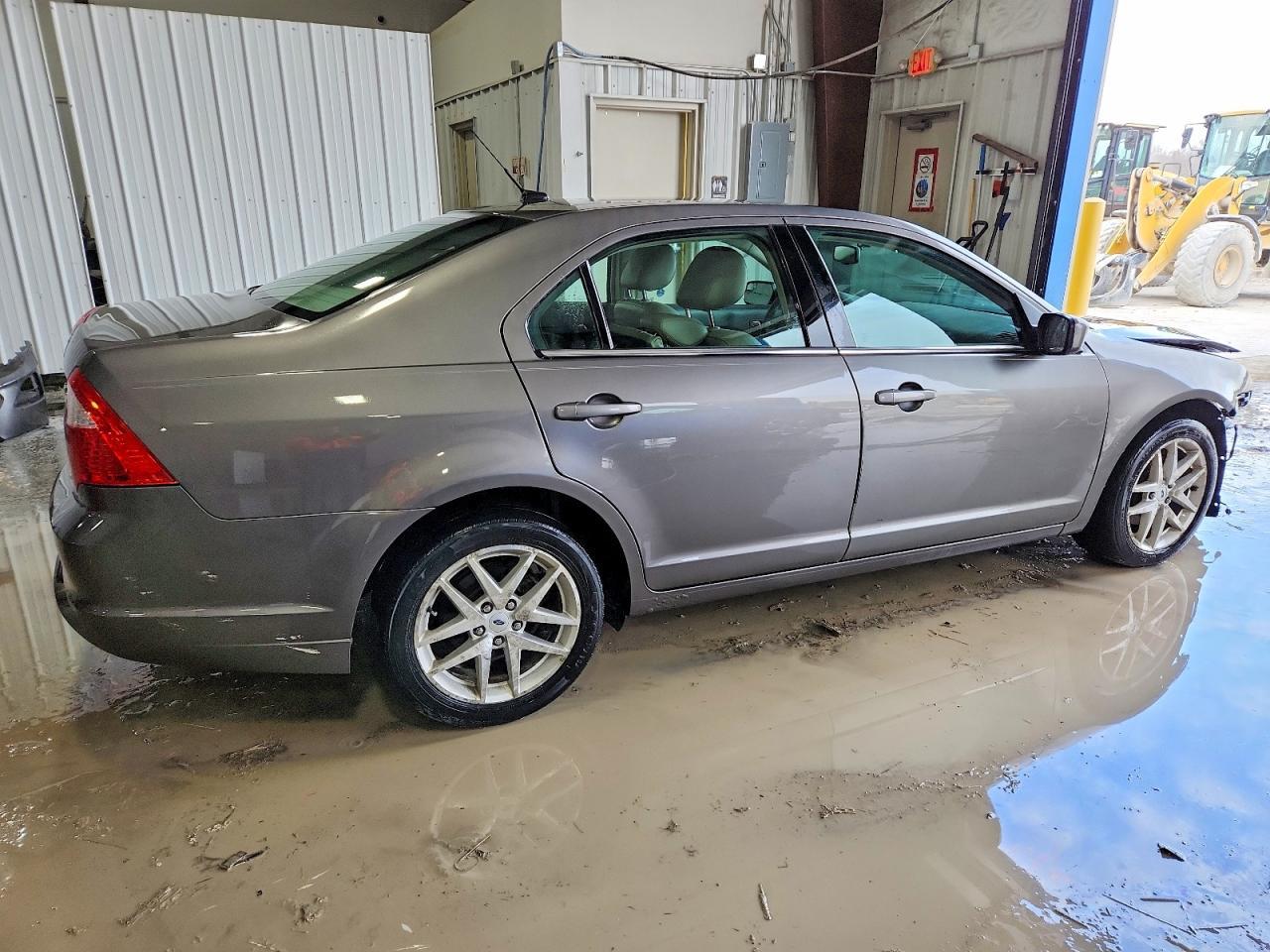 2011 Ford Fusion - Фото 3
