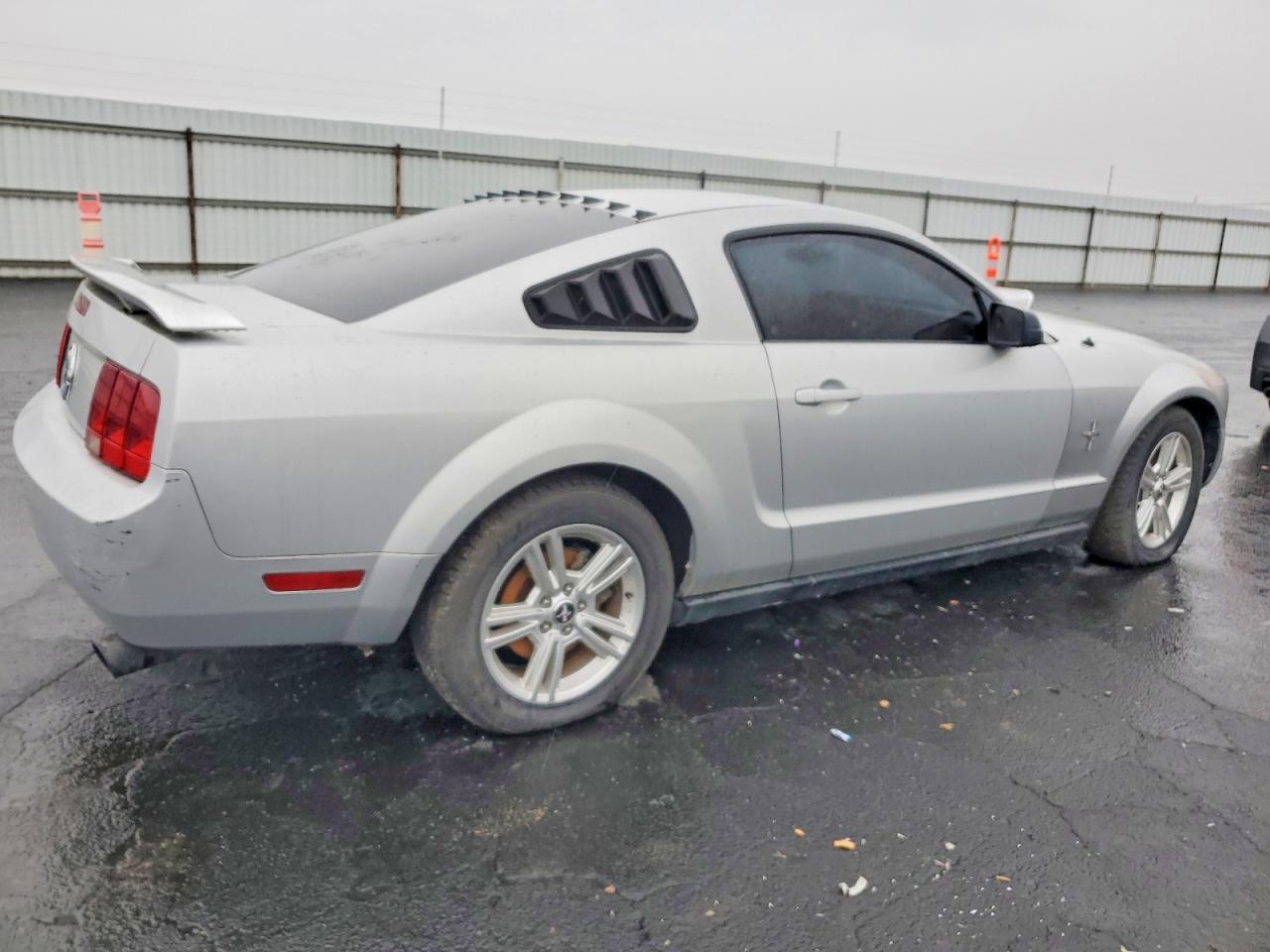 2006 Ford Mustang - Фото 3