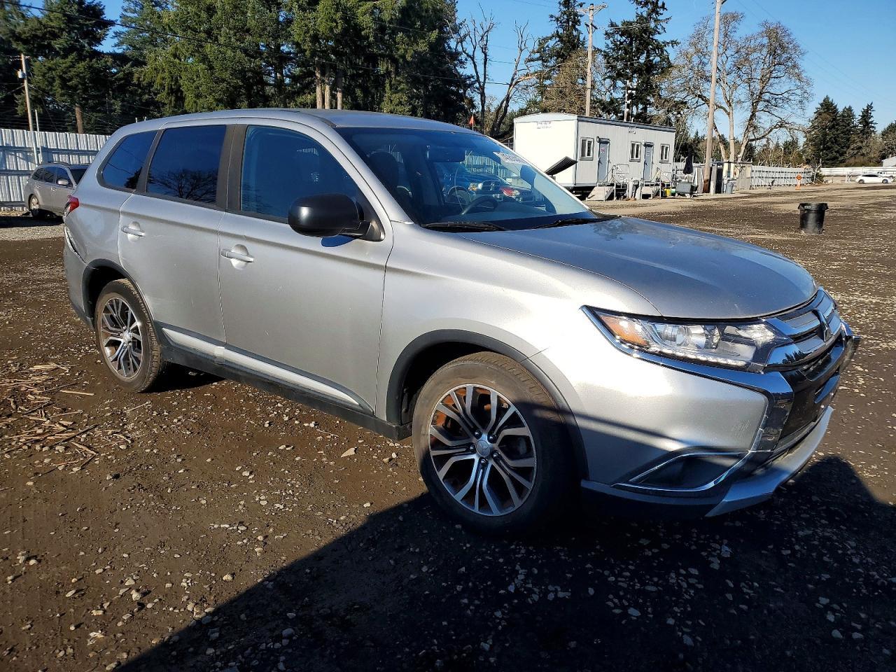 2018 Mitsubishi Outlander Es - Фото 4