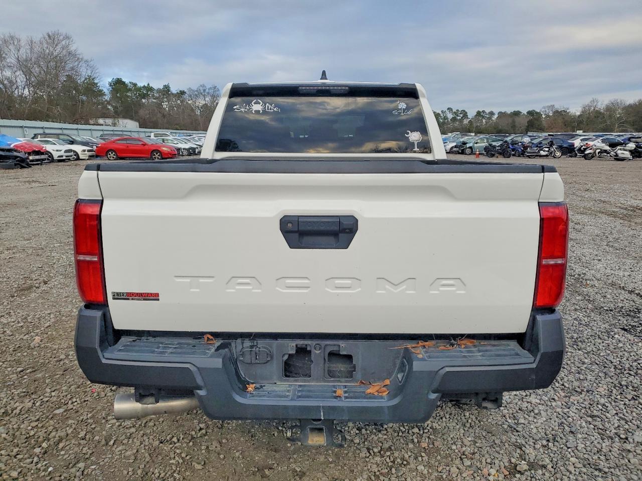 2024 Toyota Tacoma Double Cab - Image 6