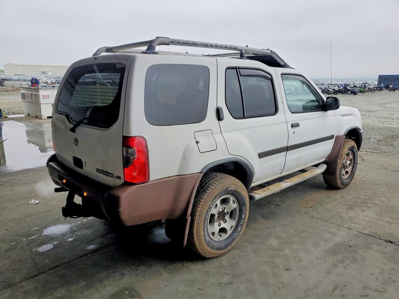 2000 Nissan Xterra Xe - Фото 3
