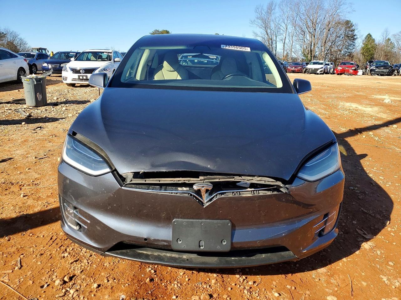 2017 Tesla Model X - Фото 5